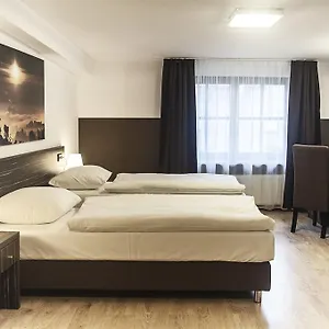 Pergamin 3* Kraków